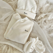 Tenue de naissance « minimaliste » - personnalisée